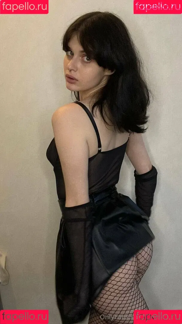 Lily Adams / adamslily / lily.adams Onlyfans Photo Gallery 