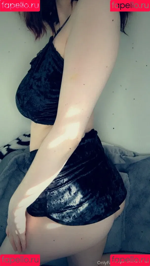 KylieeOW / kylieefans Onlyfans Photo Gallery 