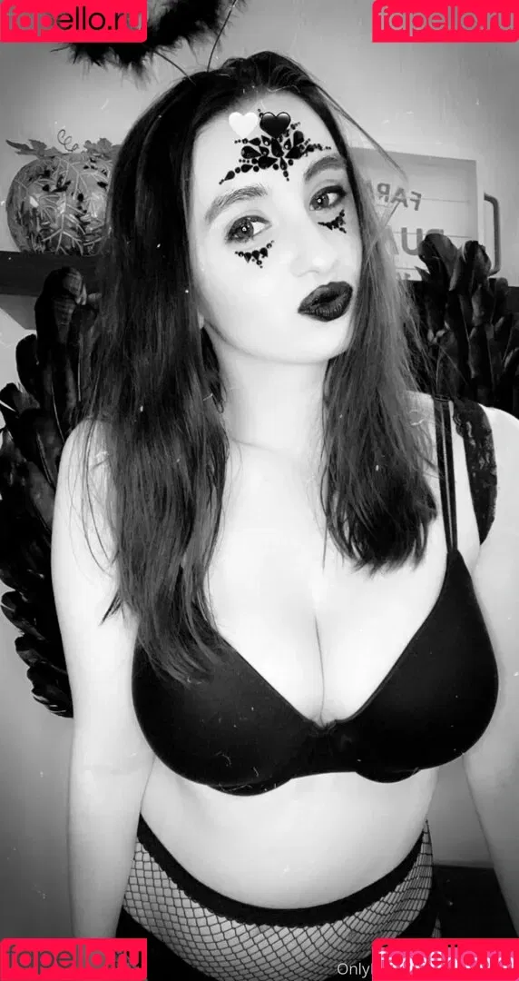 KylieeOW / kylieefans Onlyfans Photo Gallery 