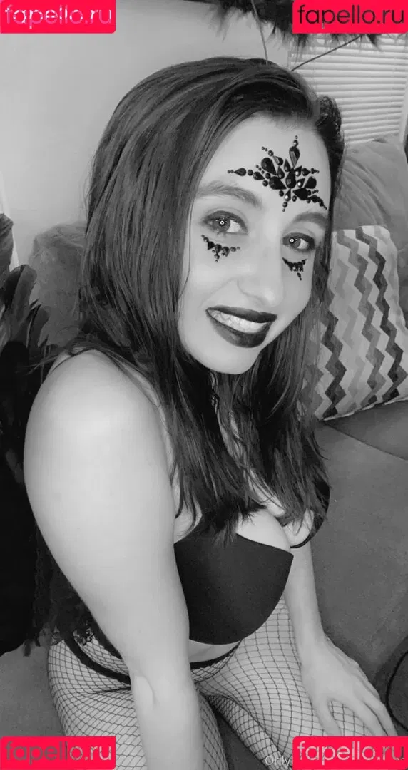 KylieeOW / kylieefans Onlyfans Photo Gallery 