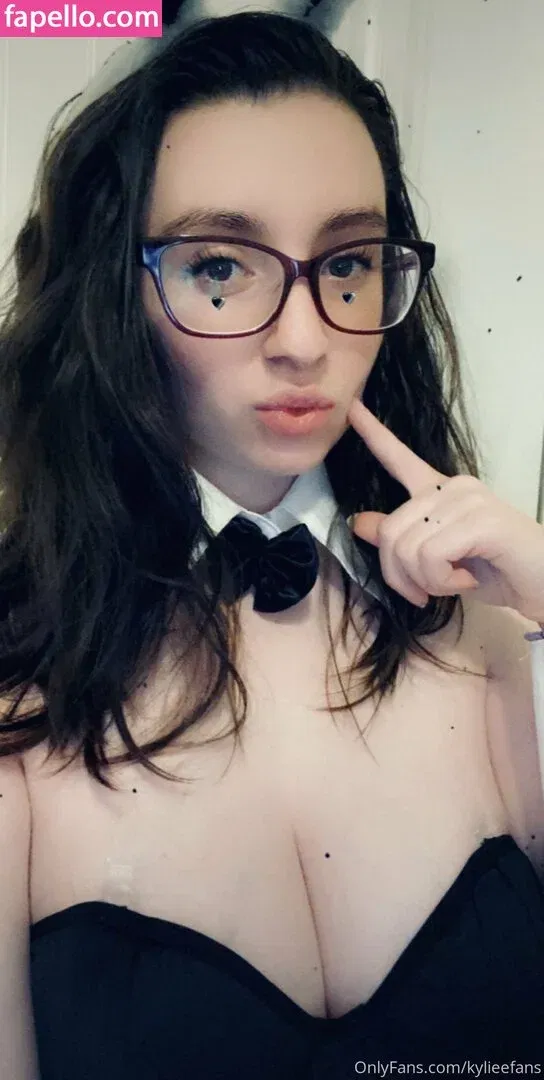 KylieeOW / kylieefans Onlyfans Photo Gallery 