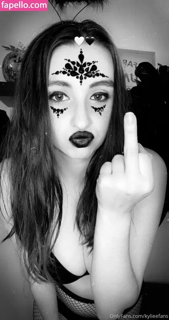 KylieeOW / kylieefans Onlyfans Photo Gallery 