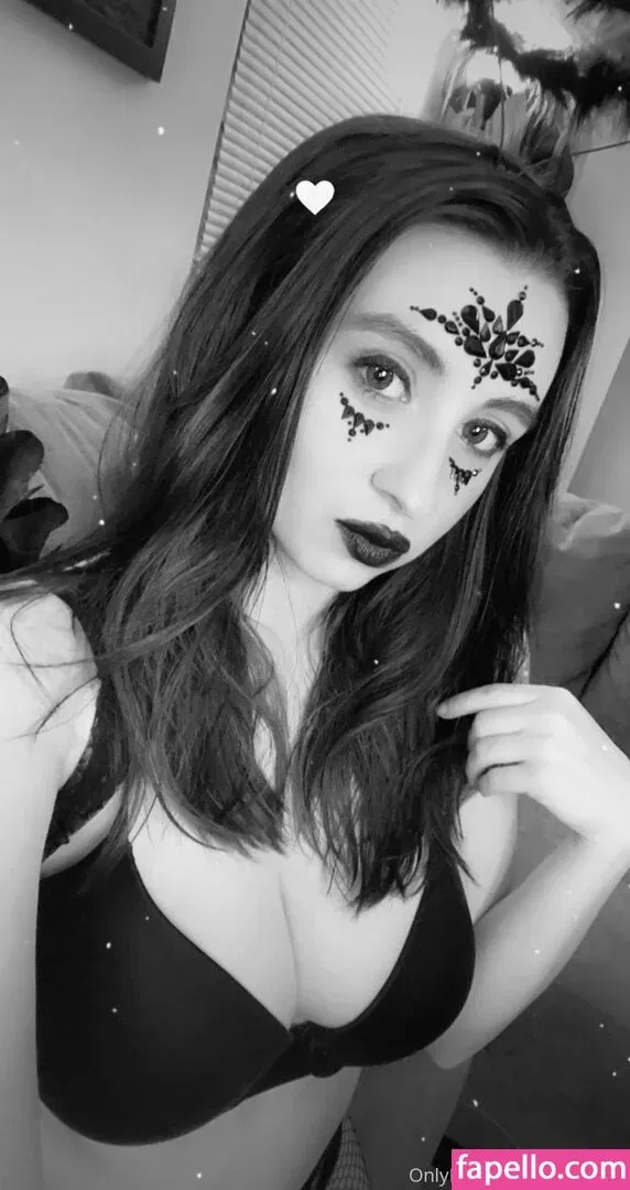 KylieeOW / kylieefans Onlyfans Photo Gallery 