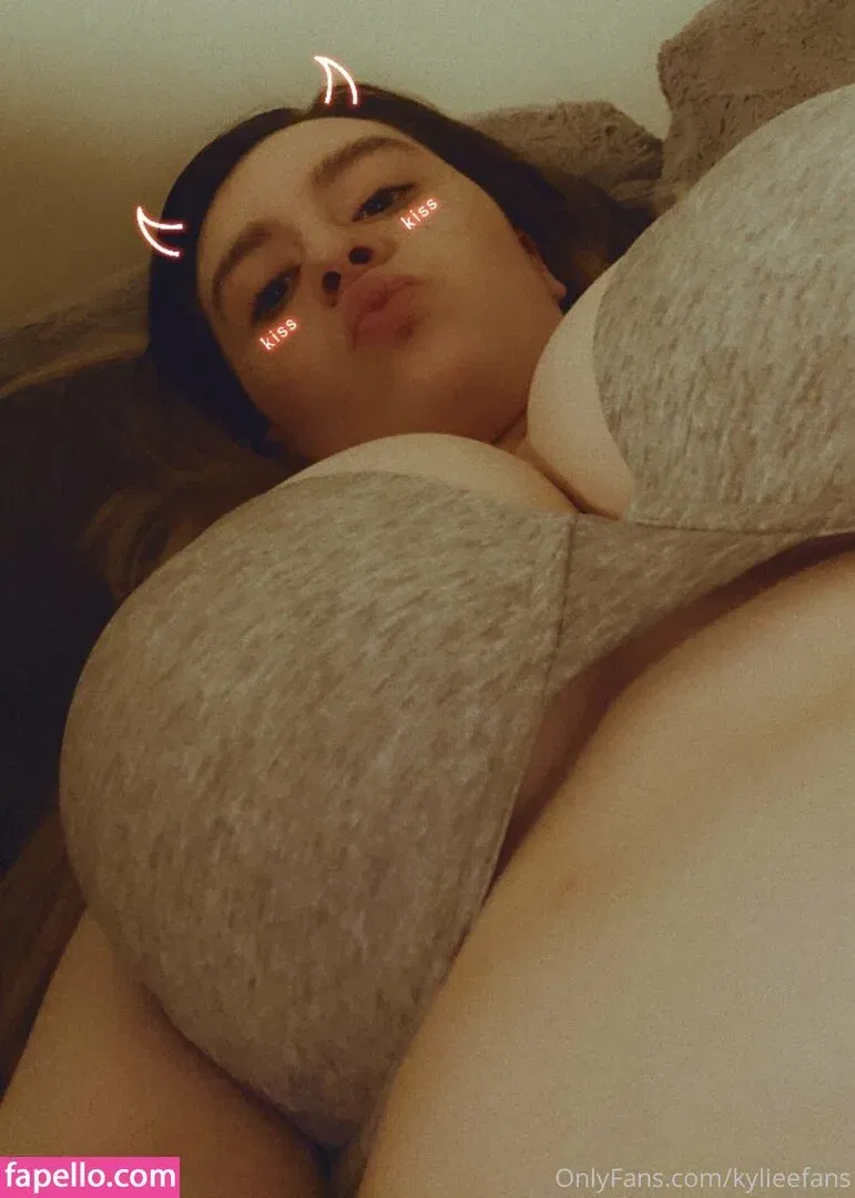 KylieeOW / kylieefans Onlyfans Photo Gallery 