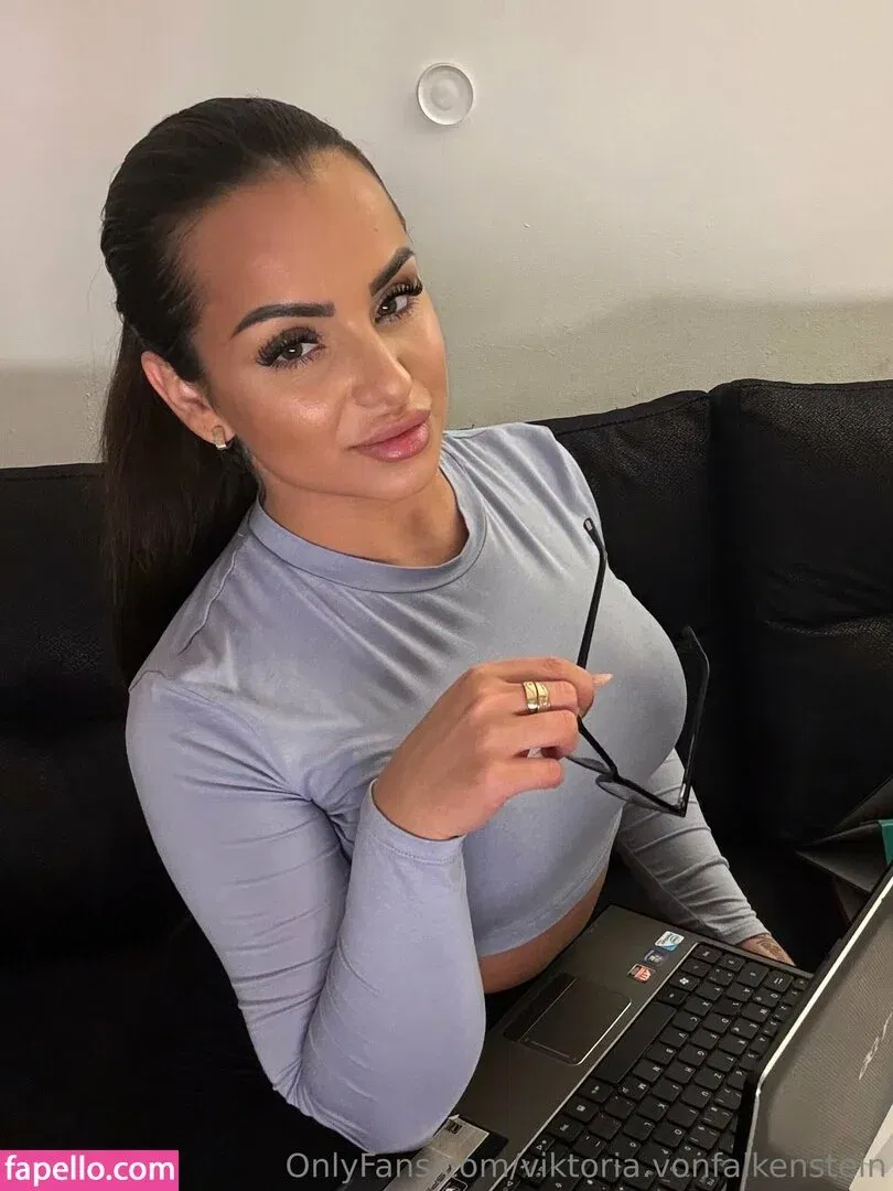 golfclub_hannover / viktoria.vonfalkenstein Onlyfans Photo Gallery 