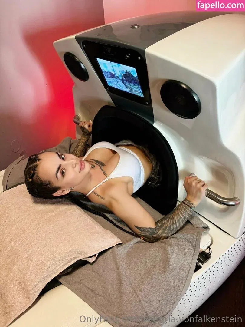 golfclub_hannover / viktoria.vonfalkenstein Onlyfans Photo Gallery 