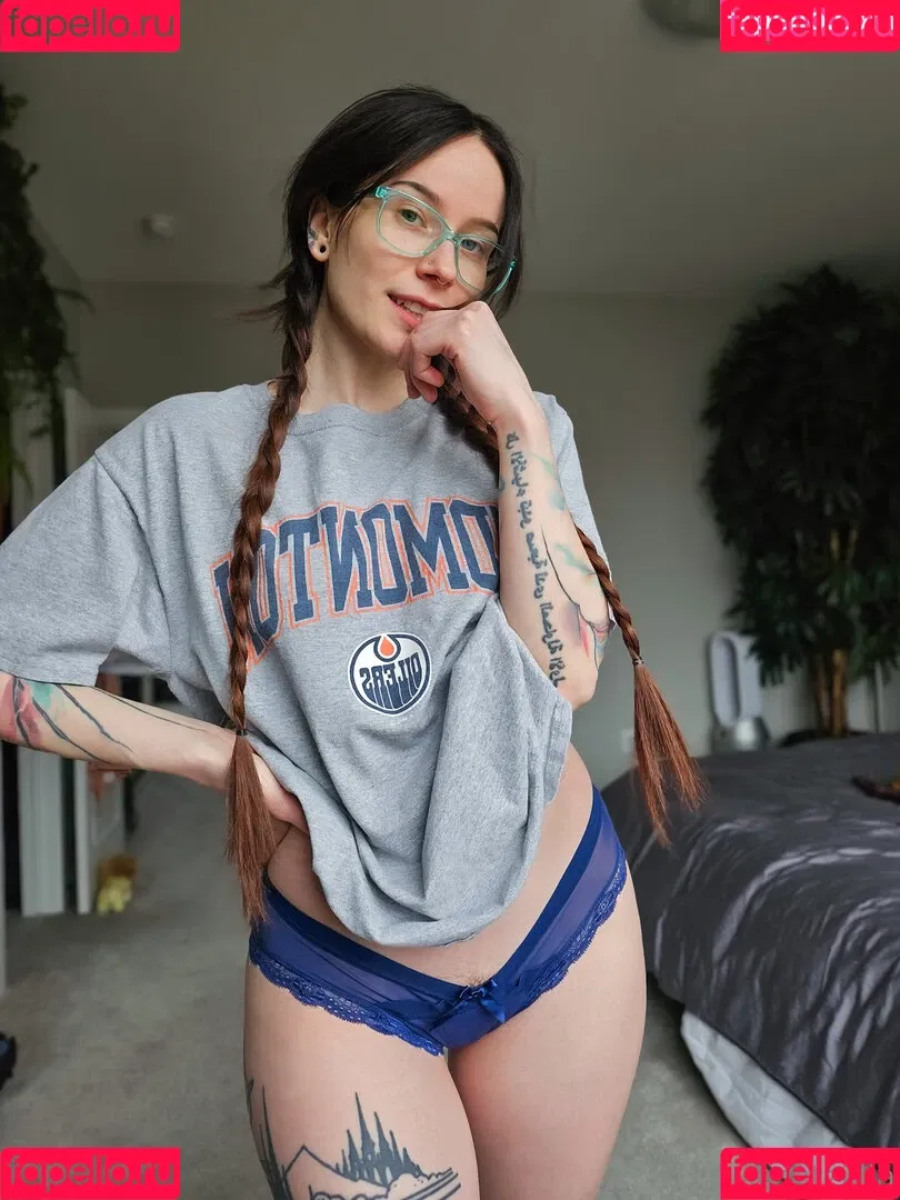 Catziilla / catzii / cptamaziing Onlyfans Photo Gallery 
