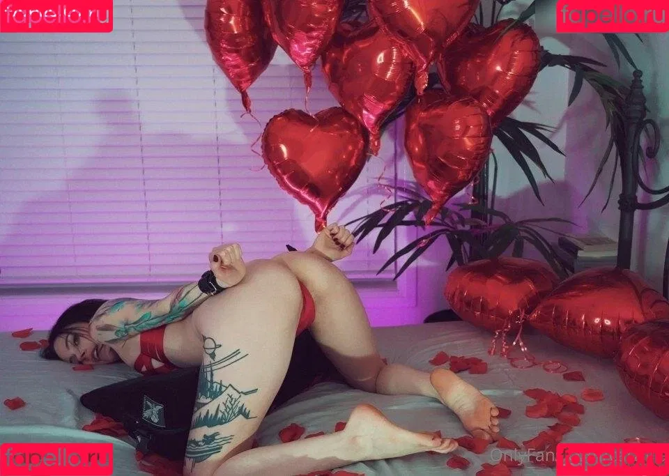 Catziilla / catzii / cptamaziing Onlyfans Photo Gallery 