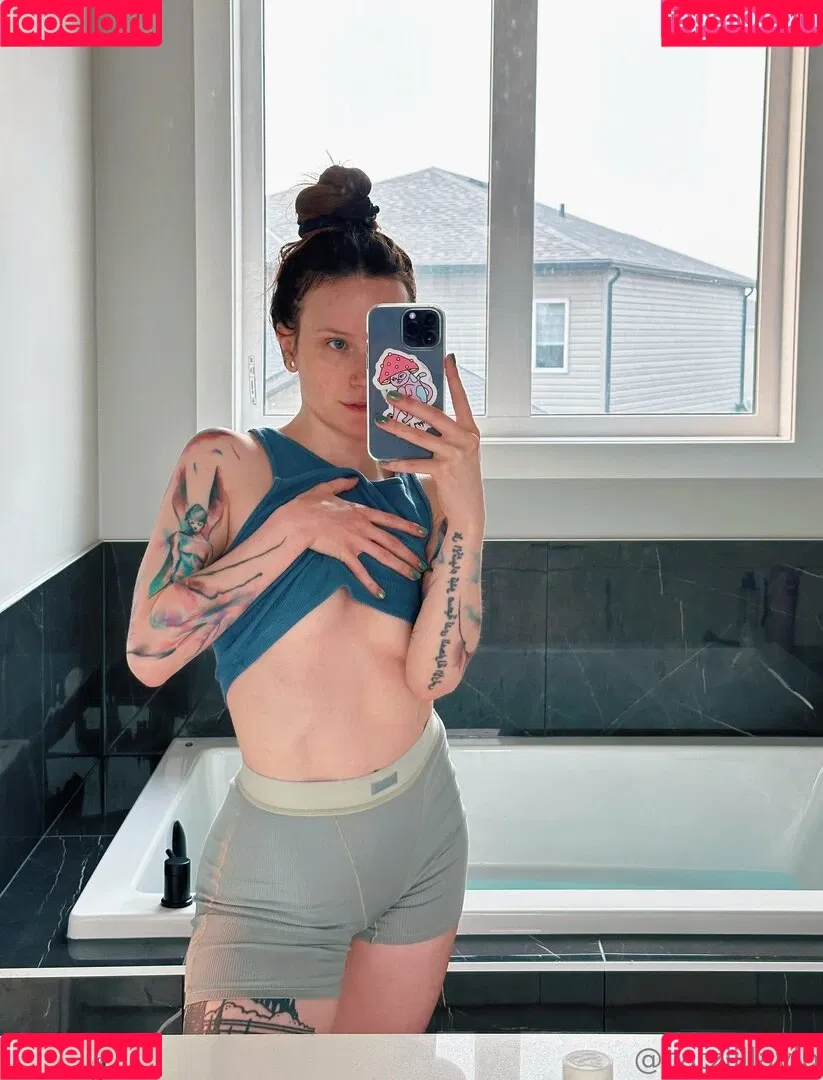 Catziilla / catzii / cptamaziing Onlyfans Photo Gallery 