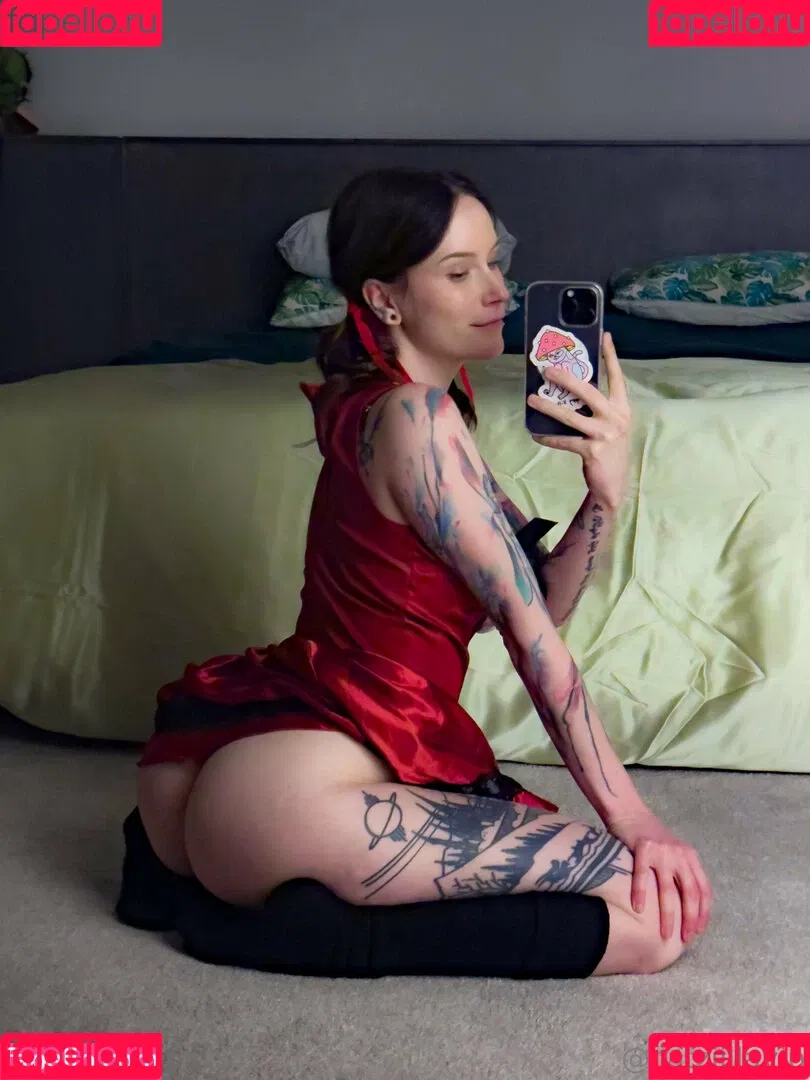 Catziilla / catzii / cptamaziing Onlyfans Photo Gallery 