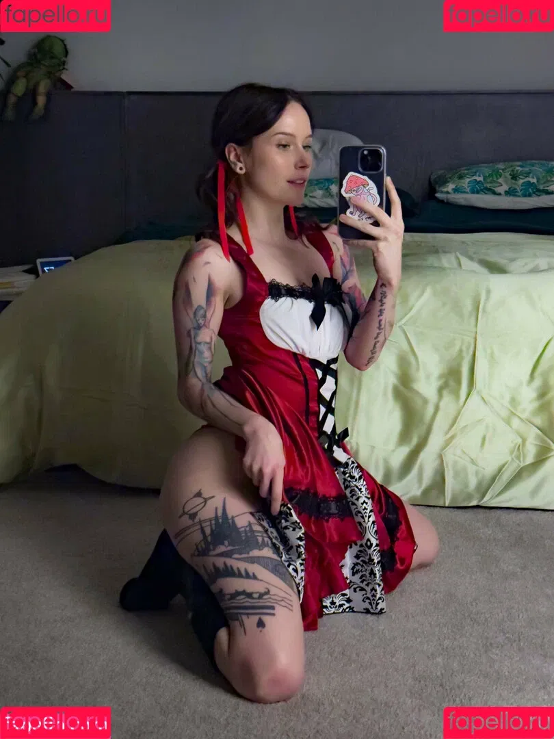 Catziilla / catzii / cptamaziing Onlyfans Photo Gallery 