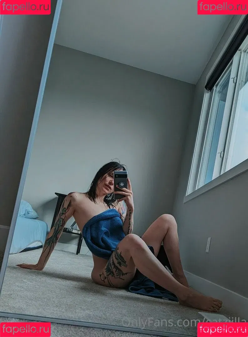 Catziilla / catzii / cptamaziing Onlyfans Photo Gallery 