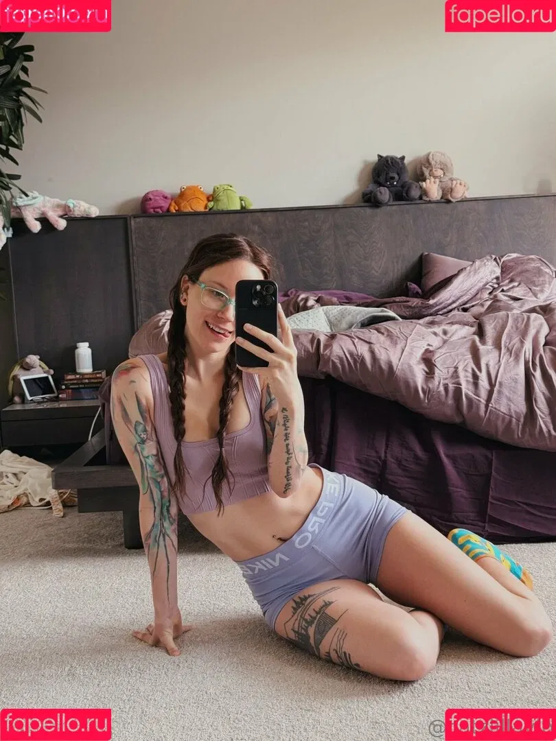 Catziilla / catzii / cptamaziing Onlyfans Photo Gallery 