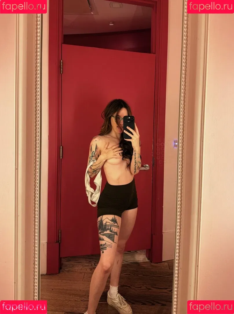 Catziilla / catzii / cptamaziing Onlyfans Photo Gallery 
