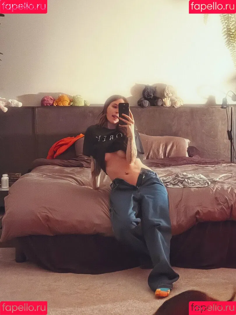 Catziilla / catzii / cptamaziing Onlyfans Photo Gallery 