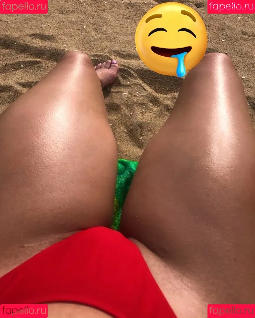 Becky Bandini / becky_bands / beckybandini Onlyfans Photo Gallery 
