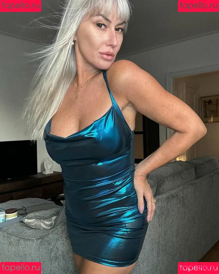TheGoldenGilf / https: / viktoria_winslow Onlyfans Photo Gallery 