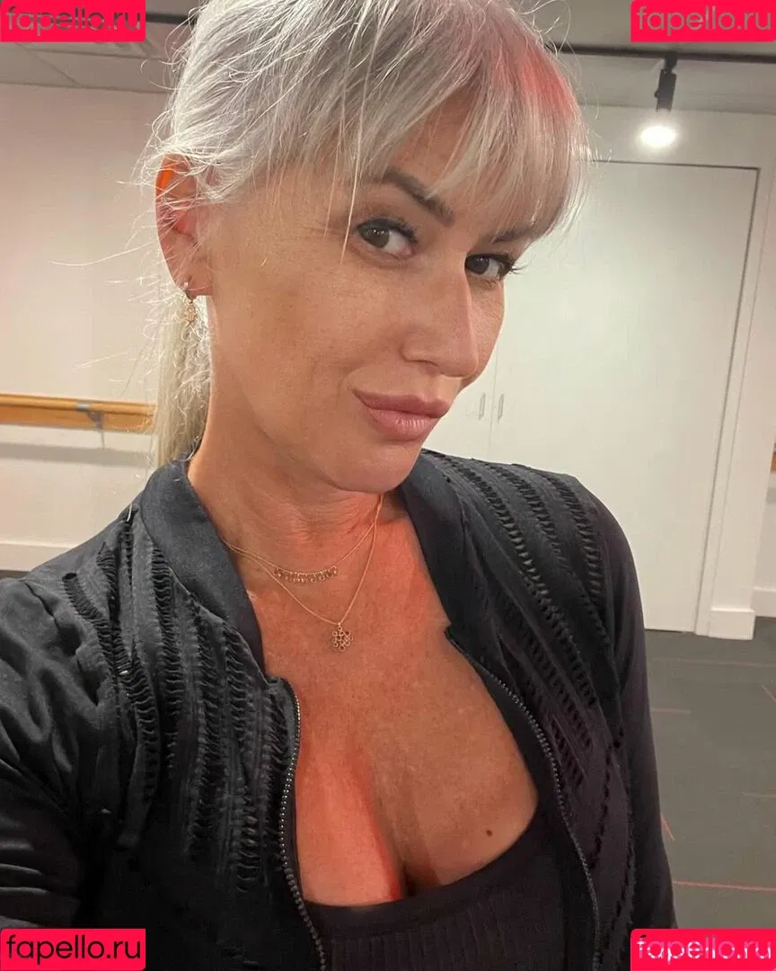 TheGoldenGilf / https: / viktoria_winslow Onlyfans Photo Gallery 