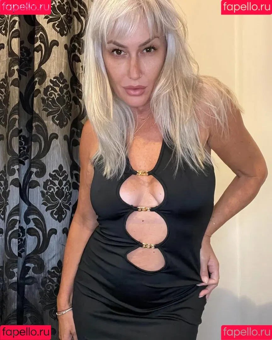 TheGoldenGilf / https: / viktoria_winslow Onlyfans Photo Gallery 