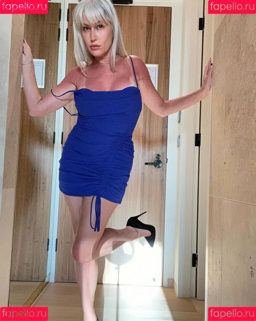 TheGoldenGilf / https: / viktoria_winslow Onlyfans Photo Gallery 