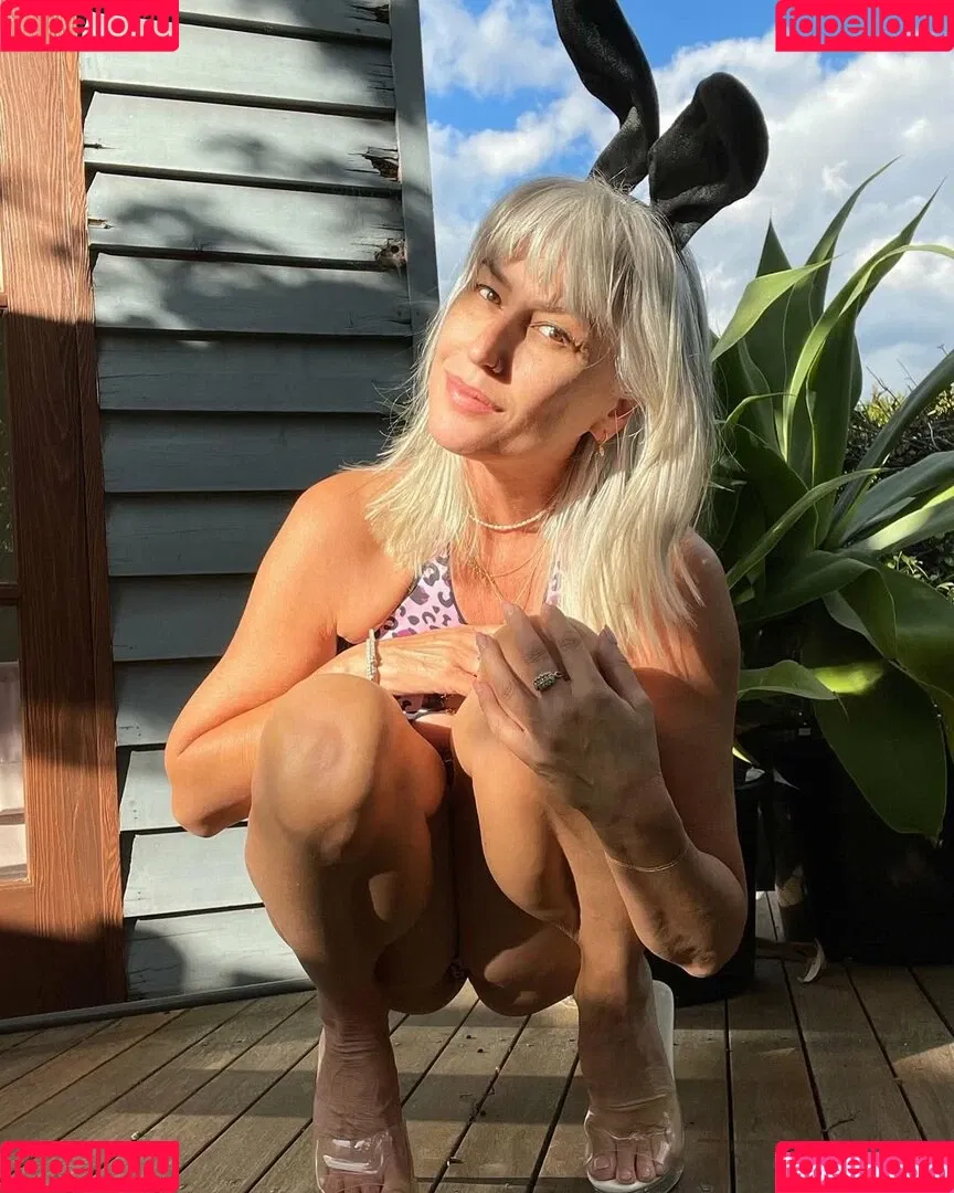 TheGoldenGilf / https: / viktoria_winslow Onlyfans Photo Gallery 