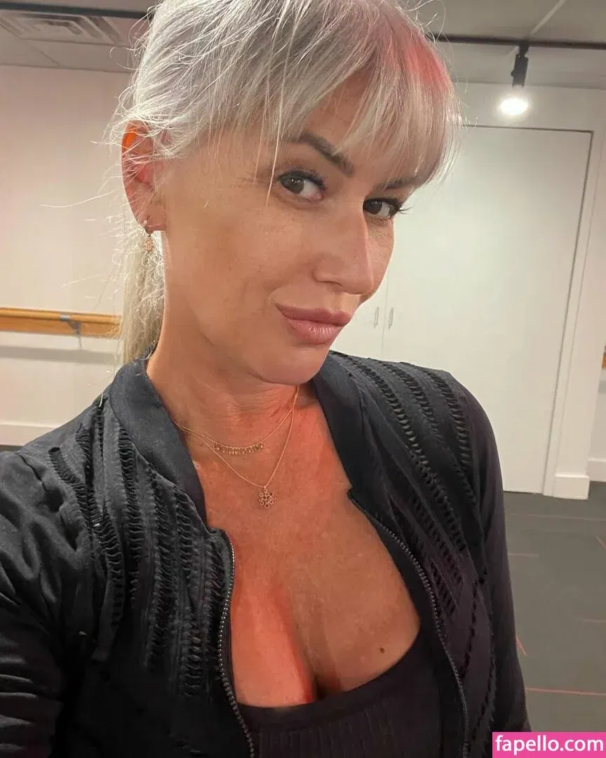 TheGoldenGilf / https: / viktoria_winslow Onlyfans Photo Gallery 