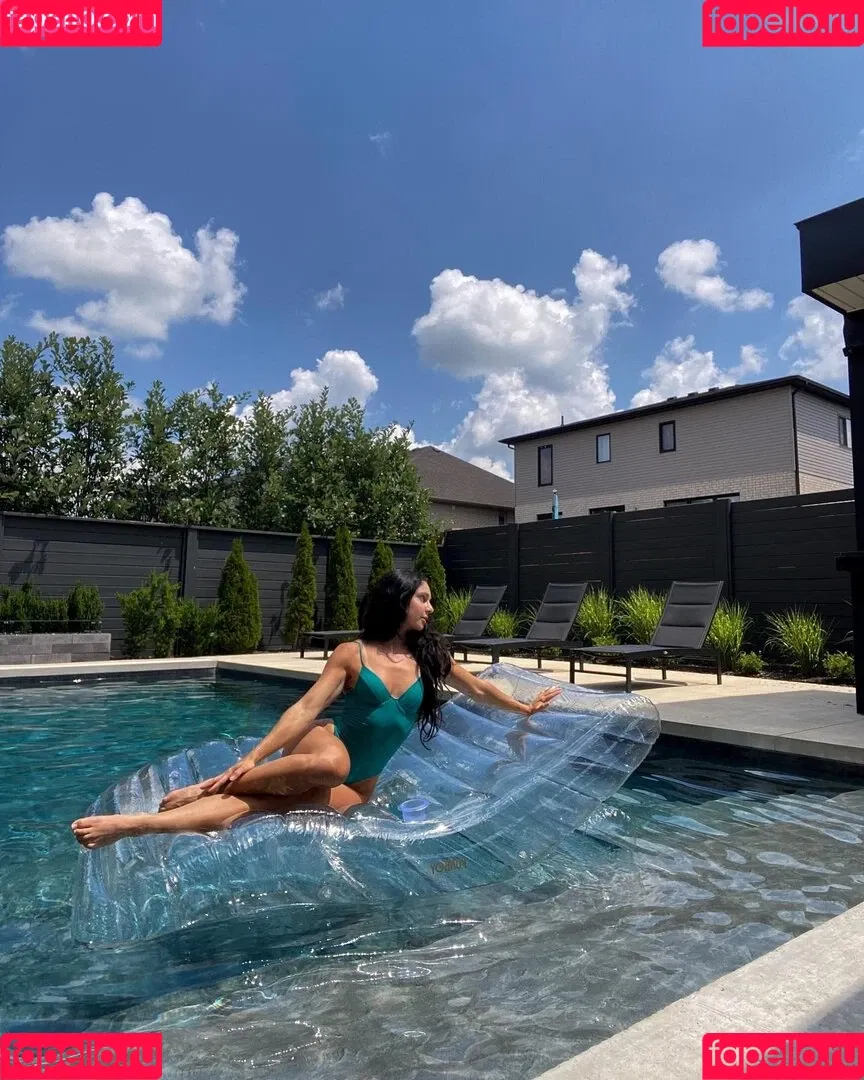 Gabby Scheyen / gabbygoessling / gabbyschey Onlyfans Photo Gallery 
