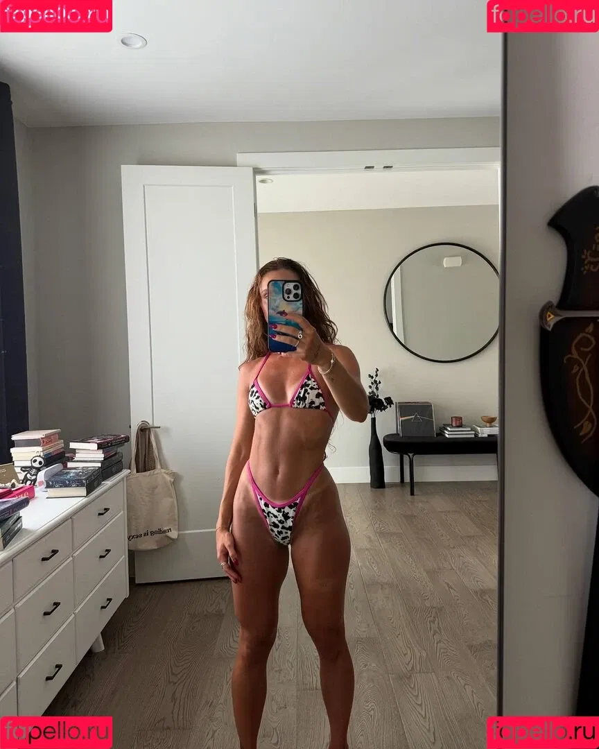 Gabby Scheyen / gabbygoessling / gabbyschey Onlyfans Photo Gallery 