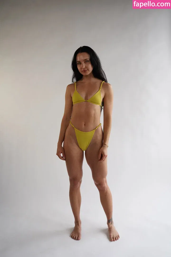 Gabby Scheyen / gabbygoessling / gabbyschey Onlyfans Photo Gallery 