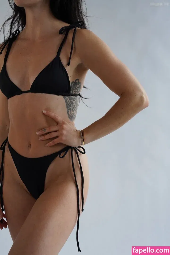 Gabby Scheyen / gabbygoessling / gabbyschey Onlyfans Photo Gallery 