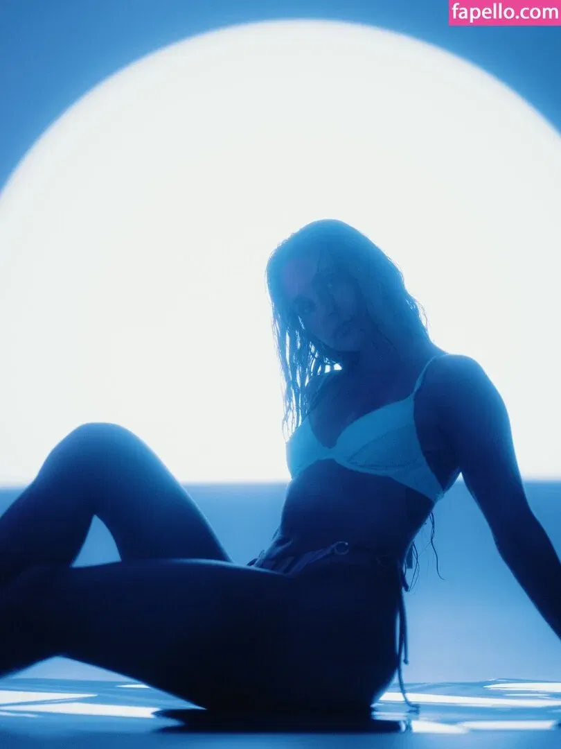 Gabby Scheyen / gabbygoessling / gabbyschey Onlyfans Photo Gallery 