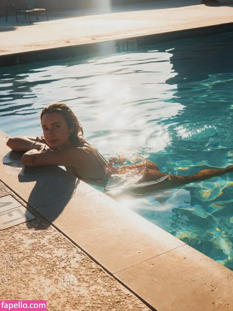 Gabby Scheyen / gabbygoessling / gabbyschey Onlyfans Photo Gallery 