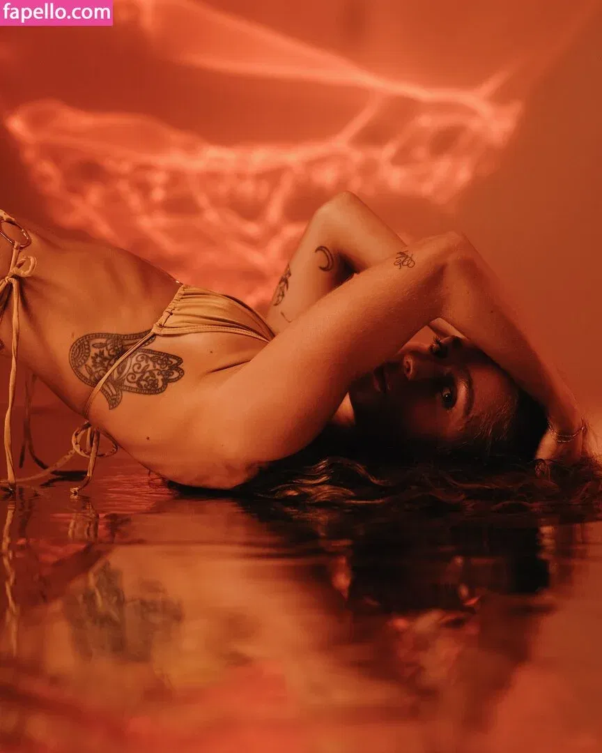 Gabby Scheyen / gabbygoessling / gabbyschey Onlyfans Photo Gallery 