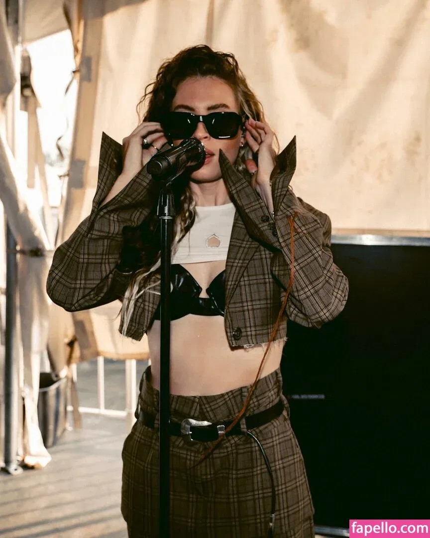 Fletcher / findingxfletcher / fletcheeer Onlyfans Photo Gallery 