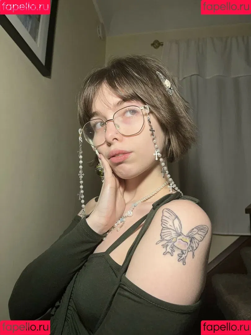 Princessemmagrace / emmamurabito / mightytinyginger Onlyfans Photo Gallery 