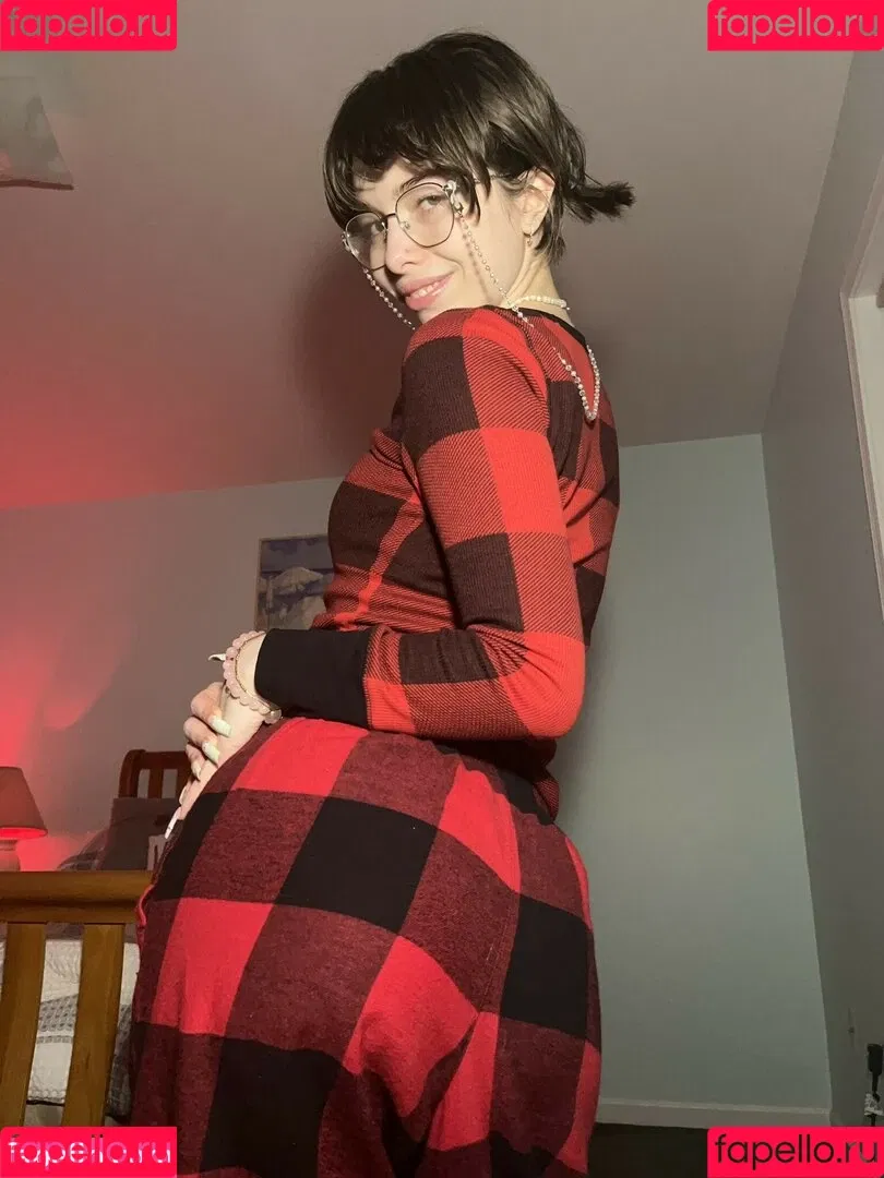 Princessemmagrace / emmamurabito / mightytinyginger Onlyfans Photo Gallery 
