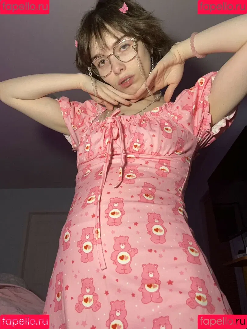 Princessemmagrace / emmamurabito / mightytinyginger Onlyfans Photo Gallery 