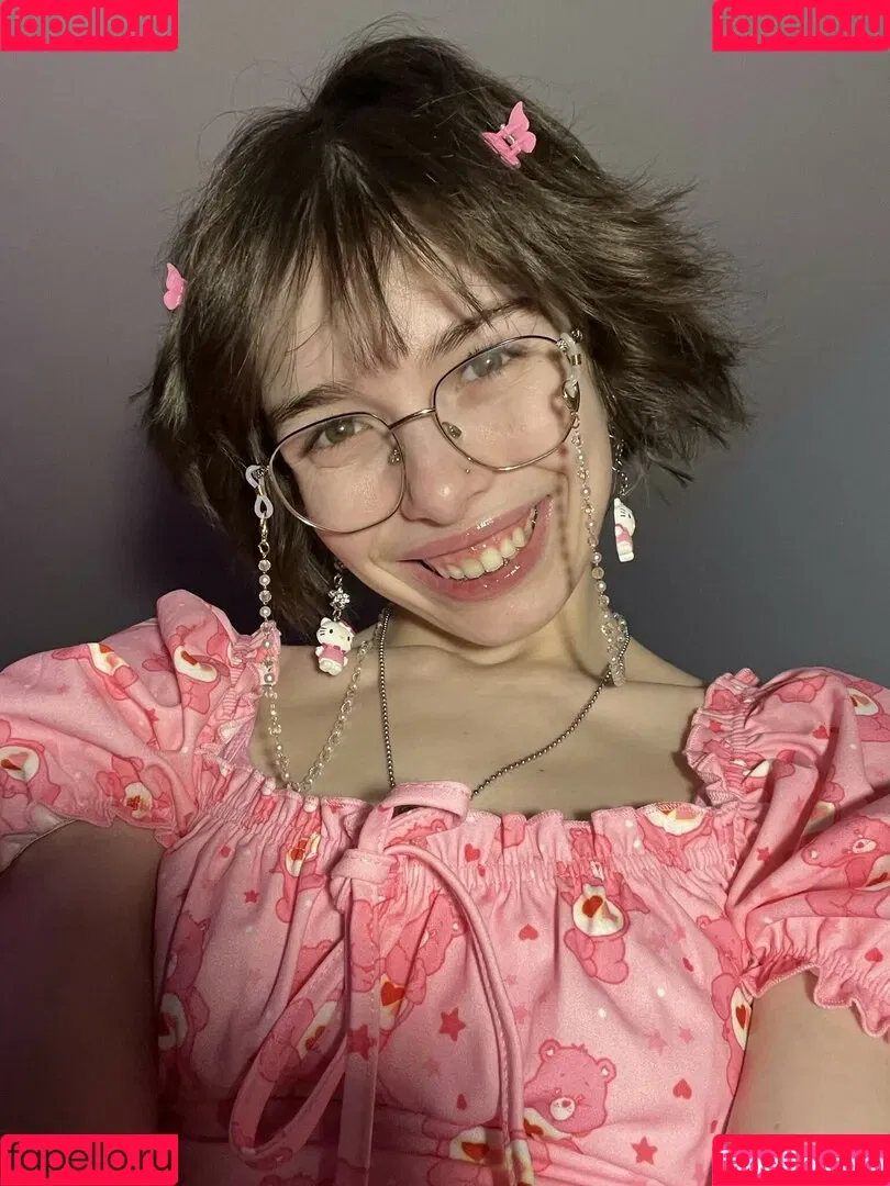 Princessemmagrace / emmamurabito / mightytinyginger Onlyfans Photo Gallery 