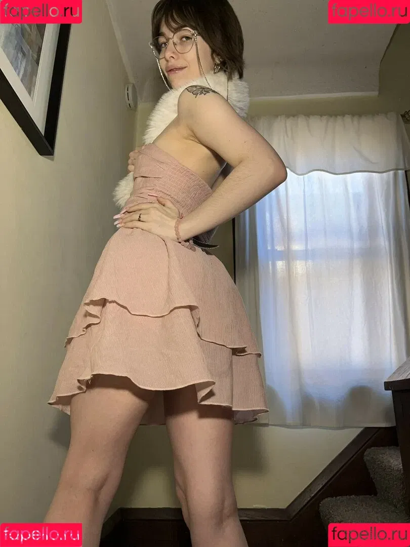 Princessemmagrace / emmamurabito / mightytinyginger Onlyfans Photo Gallery 