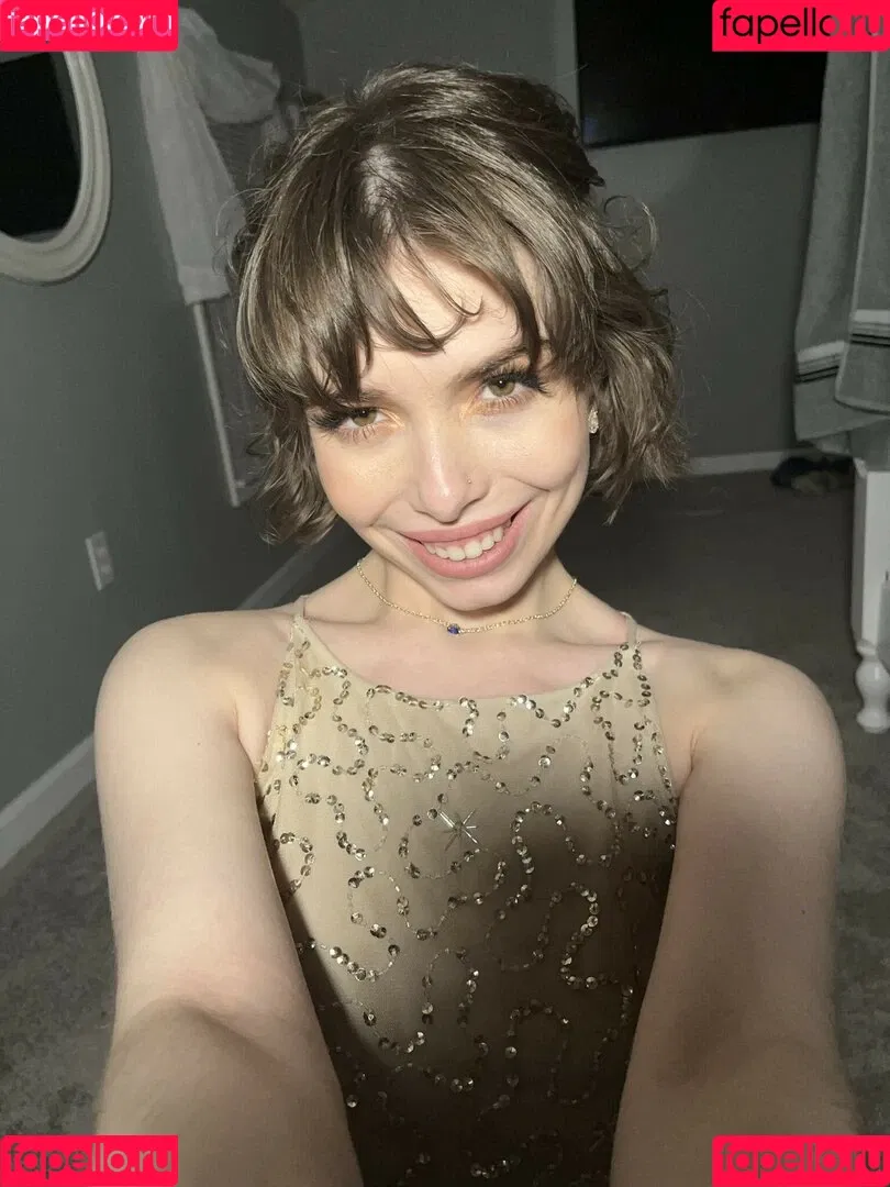 Princessemmagrace / emmamurabito / mightytinyginger Onlyfans Photo Gallery 