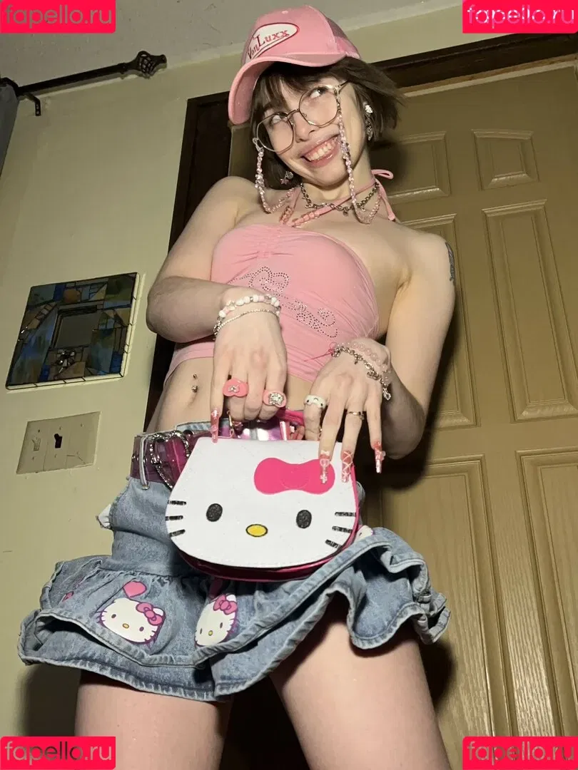 Princessemmagrace / emmamurabito / mightytinyginger Onlyfans Photo Gallery 