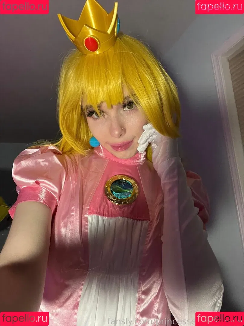Princessemmagrace / emmamurabito / mightytinyginger Onlyfans Photo Gallery 