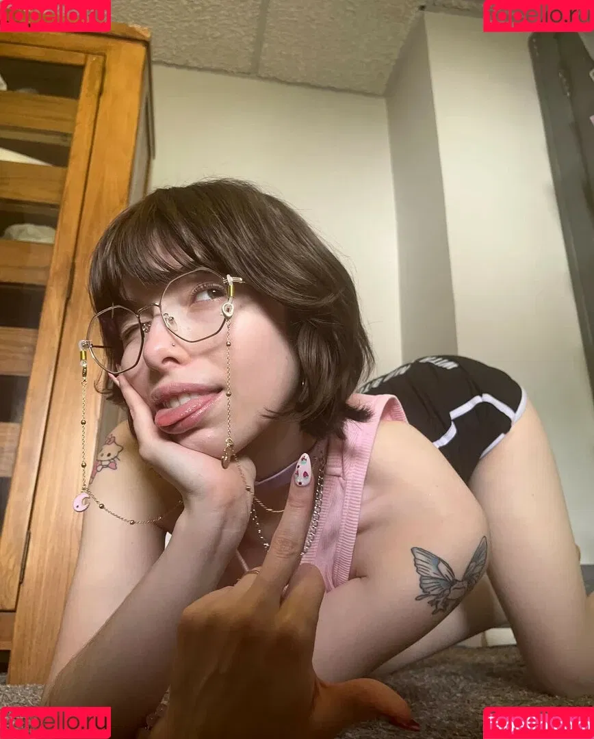 Princessemmagrace / emmamurabito / mightytinyginger Onlyfans Photo Gallery 