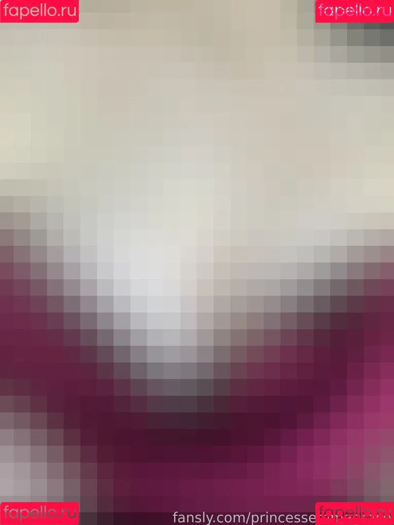 Princessemmagrace / emmamurabito / mightytinyginger Onlyfans Photo Gallery 