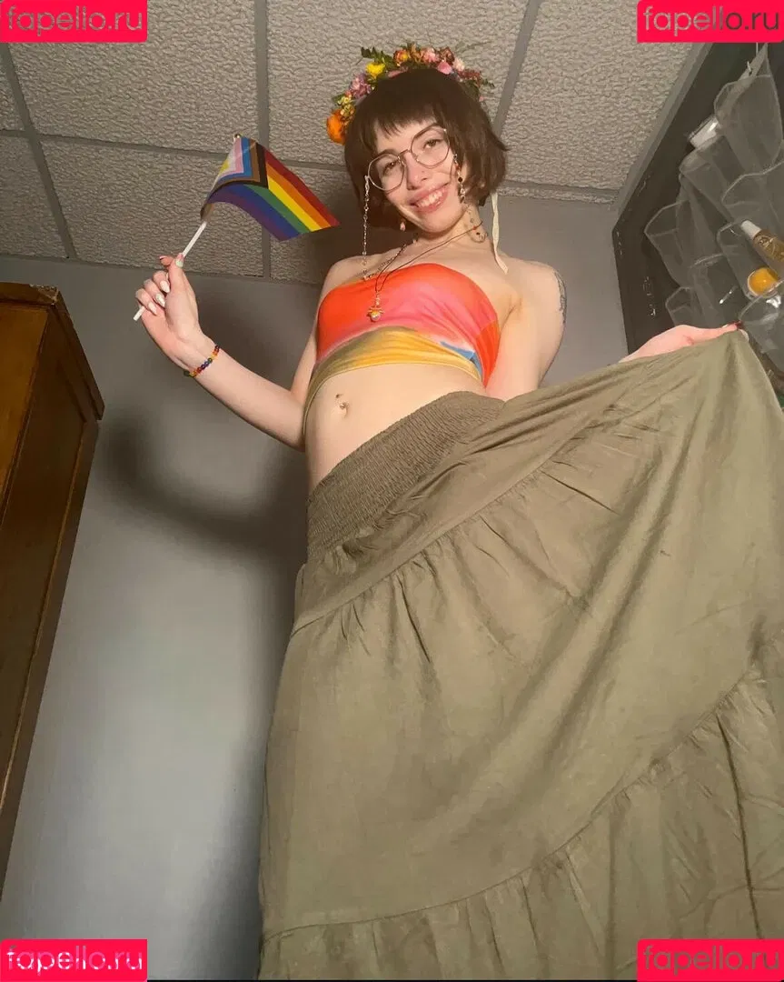 Princessemmagrace / emmamurabito / mightytinyginger Onlyfans Photo Gallery 