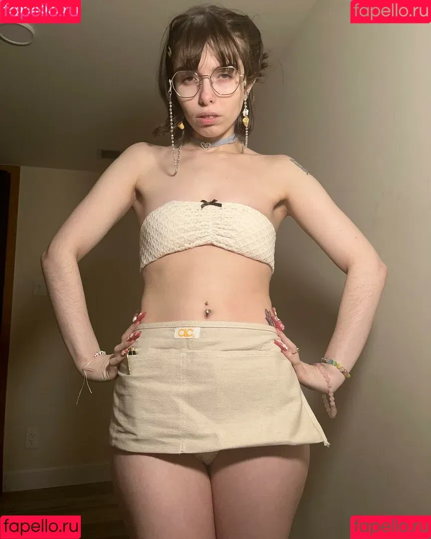 Princessemmagrace / emmamurabito / mightytinyginger Onlyfans Photo Gallery 