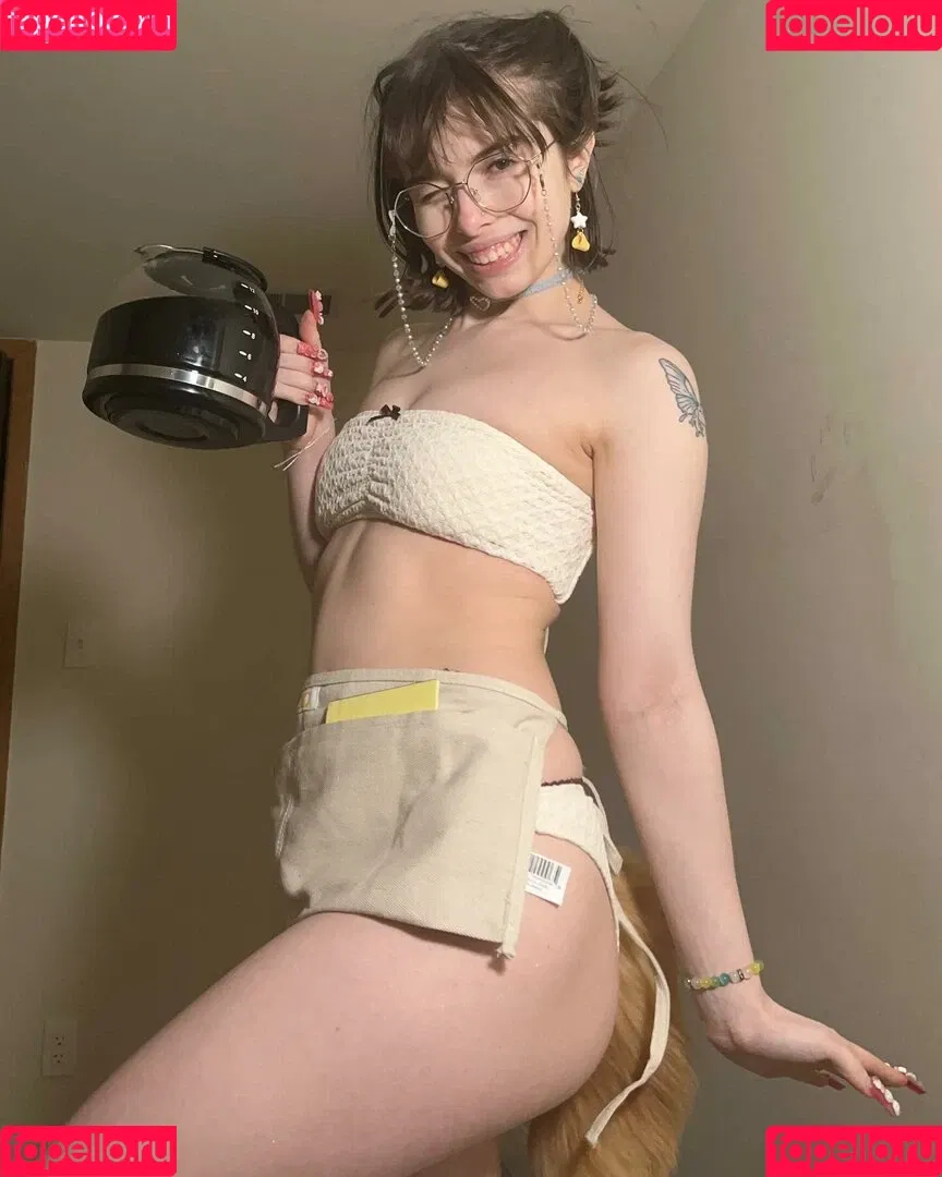 Princessemmagrace / emmamurabito / mightytinyginger Onlyfans Photo Gallery 