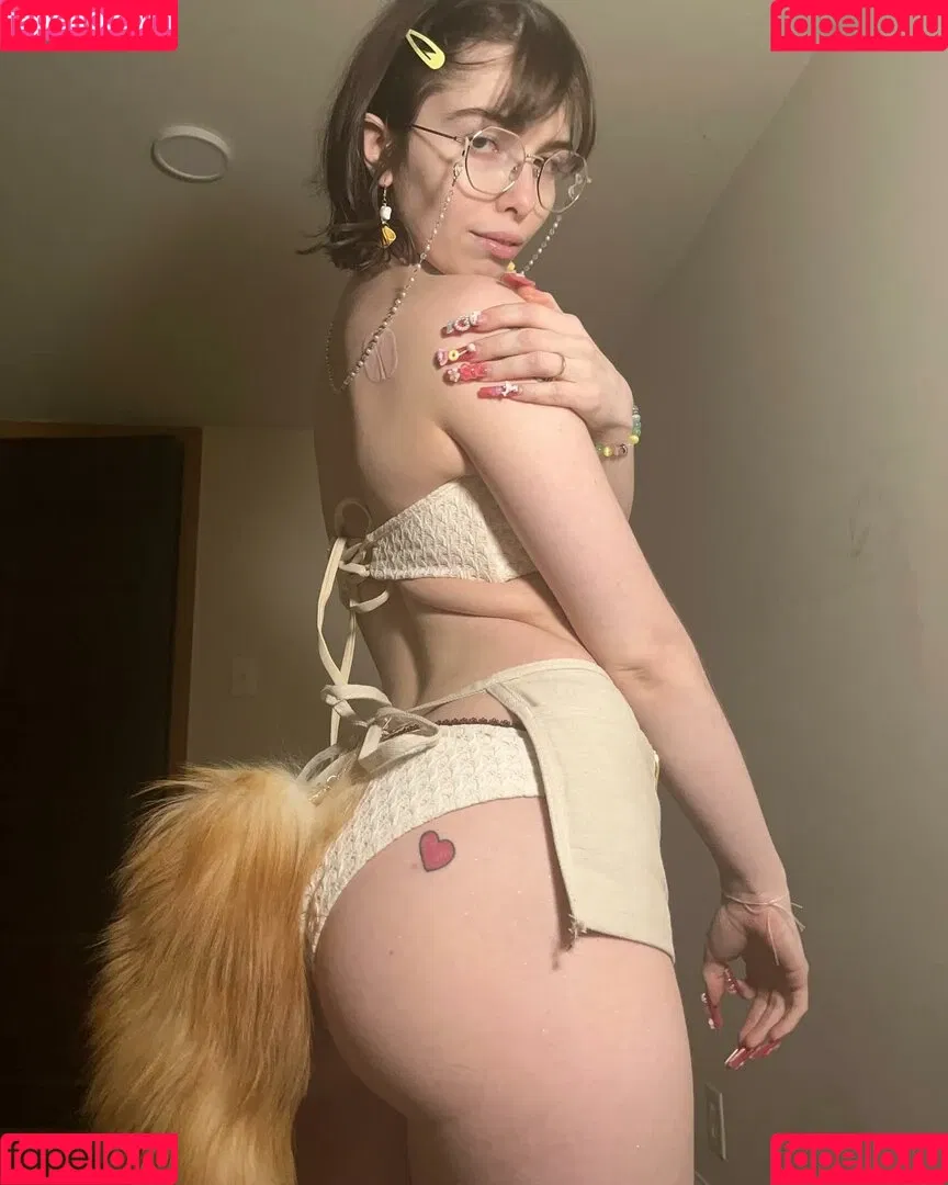 Princessemmagrace / emmamurabito / mightytinyginger Onlyfans Photo Gallery 