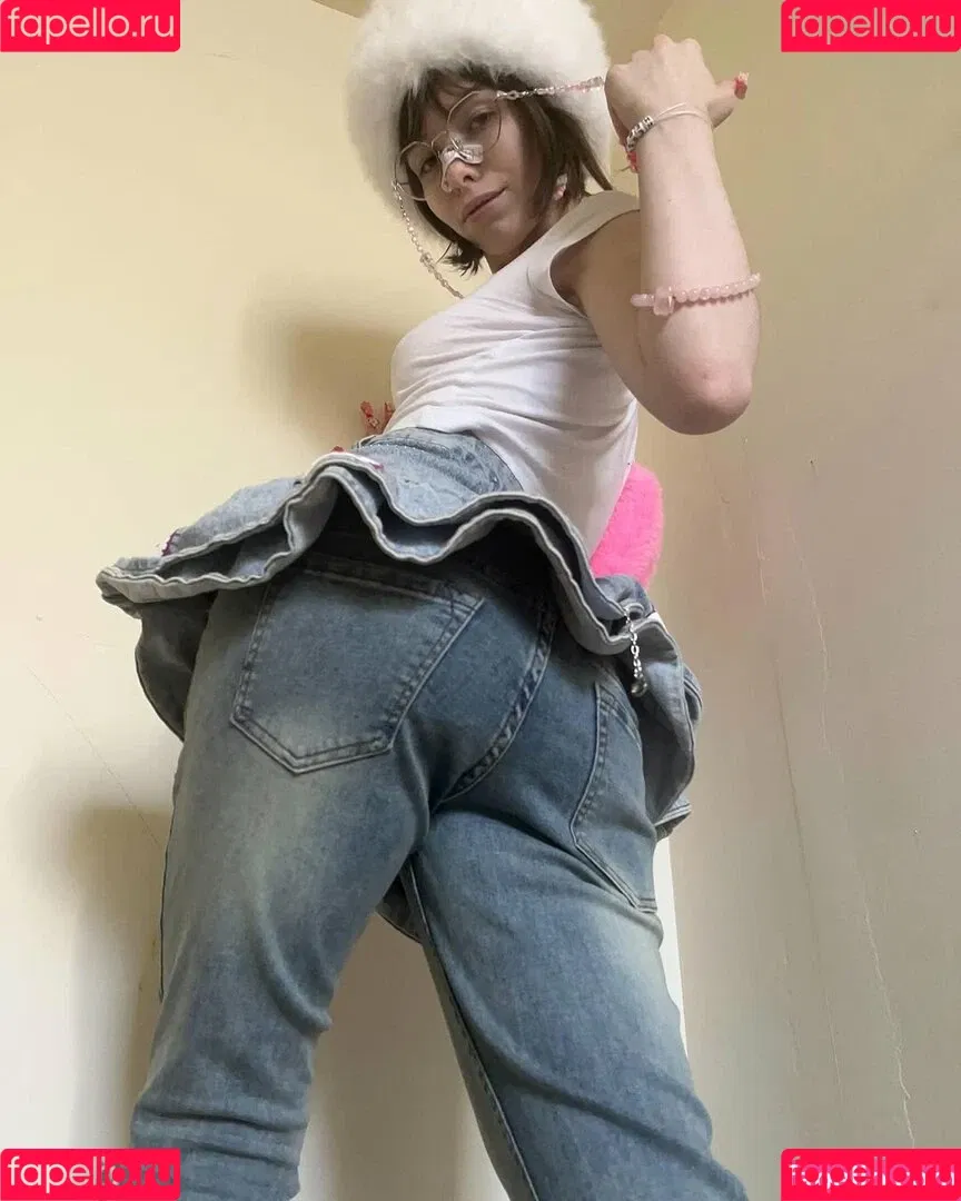 Princessemmagrace / emmamurabito / mightytinyginger Onlyfans Photo Gallery 