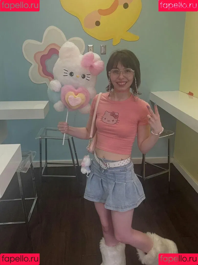 Princessemmagrace / emmamurabito / mightytinyginger Onlyfans Photo Gallery 